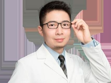 董自清_广州南方医科大学南方医院整形美容外科自体脂肪填充专家